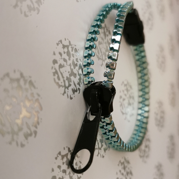Zipper bracelet - Picture 2 of 2